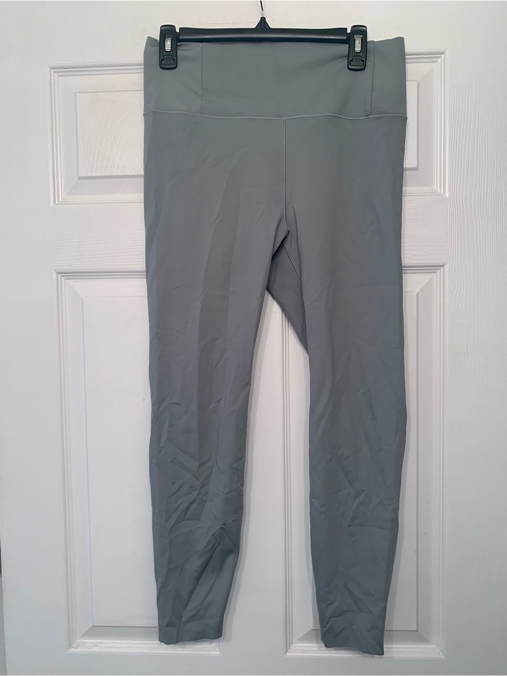 Vuori Evolve Legging in Light Sage Green Fern Women’s Size XL